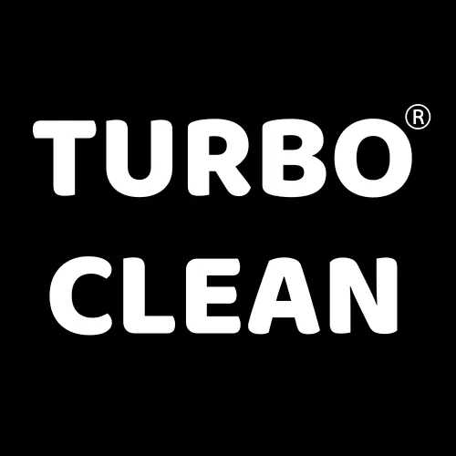 Fondo negro con texto blanco que dice TURBO CLEAN, tipografía grande y clara.